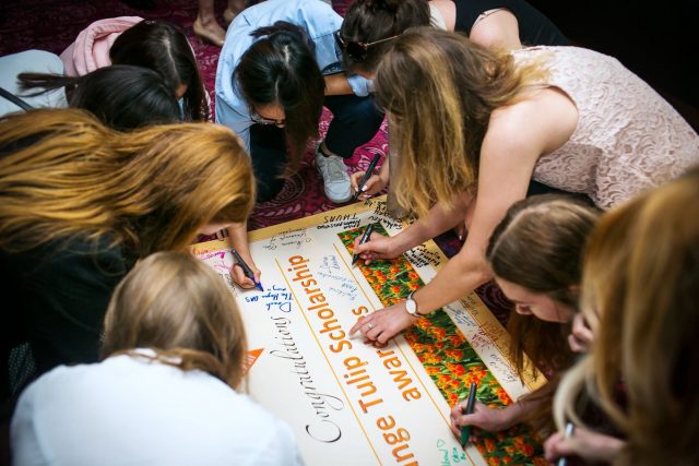 Học bổng đến 15.000 euro của Đại học Tilburg – Tấm vé du học Hà Lan